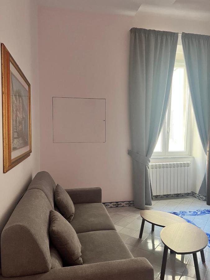 Hotel Ausonia نابولي المظهر الخارجي الصورة